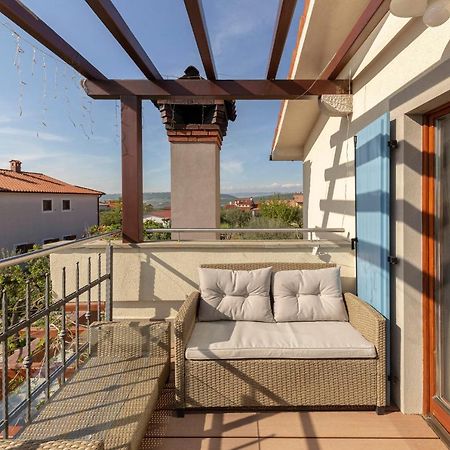 Apartma Koper Pobegi エクステリア 写真