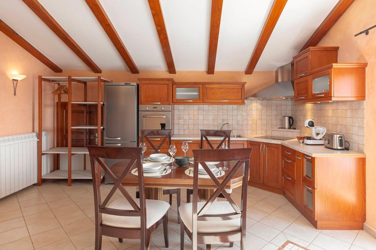 Apartma Koper Pobegi エクステリア 写真