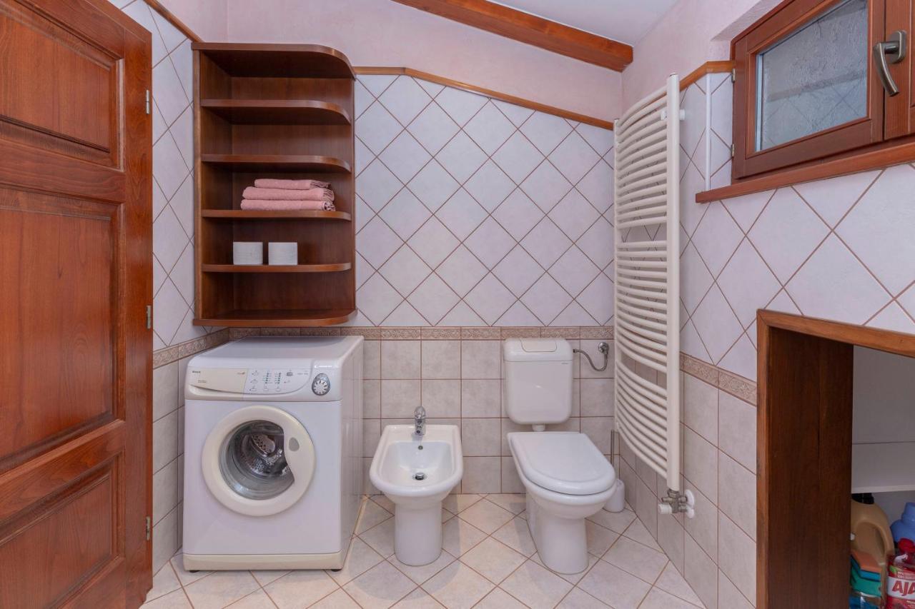 Apartma Koper Pobegi エクステリア 写真