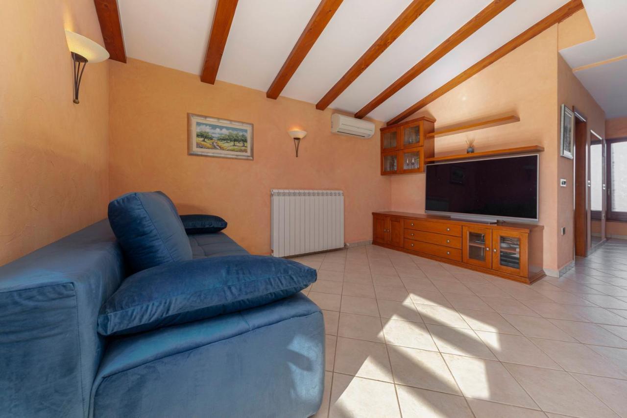 Apartma Koper Pobegi エクステリア 写真