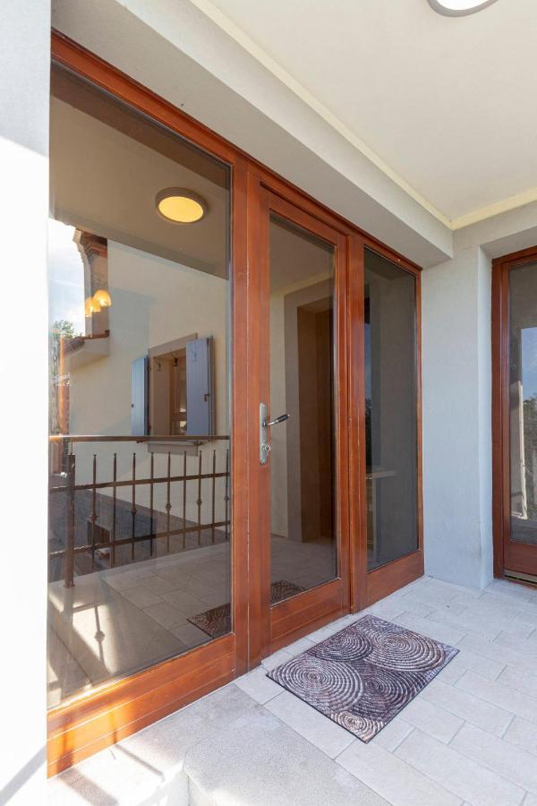 Apartma Koper Pobegi エクステリア 写真