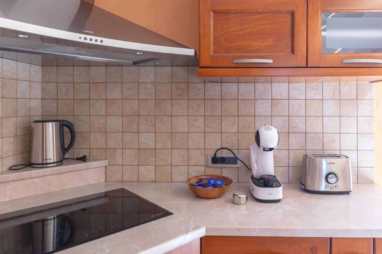 Apartma Koper Pobegi エクステリア 写真